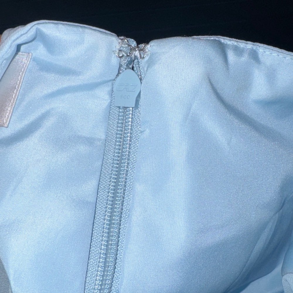 Azazie Daphne
A-Line Ruffled Chiffon Floor-Length Sky Blue Dress - Picture 11 of 12